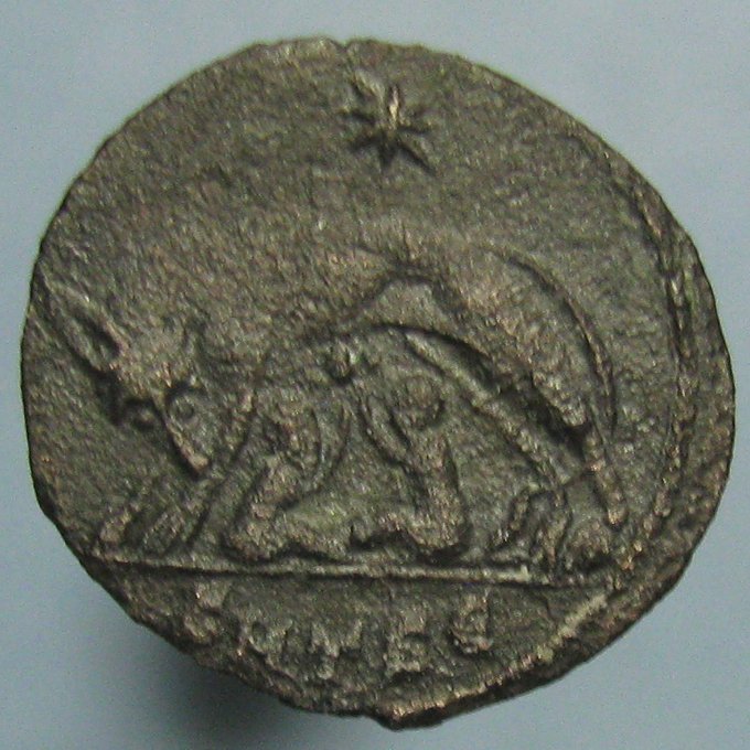 Vrbs-Roma-With-Only-One-Star-Above-She-Wolf